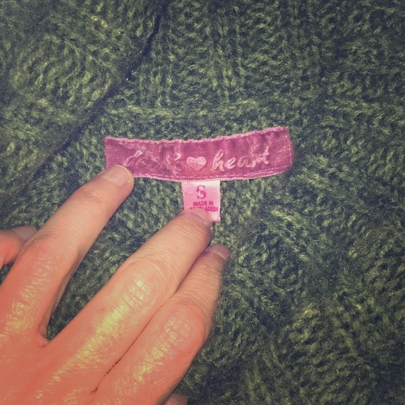 Green Turtle Neck Sweater - Picture 3 of 3